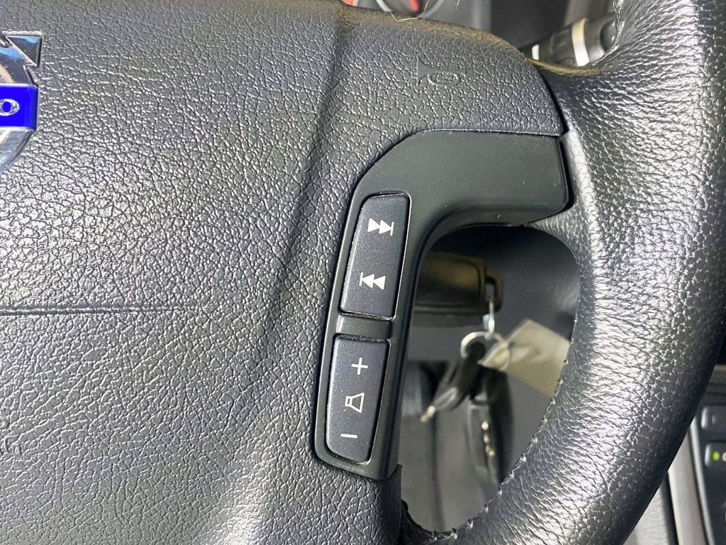 2007 Volvo V70 4dr Wagon 2.4L Automatic FWD w/Snrf - 22892478 - 24