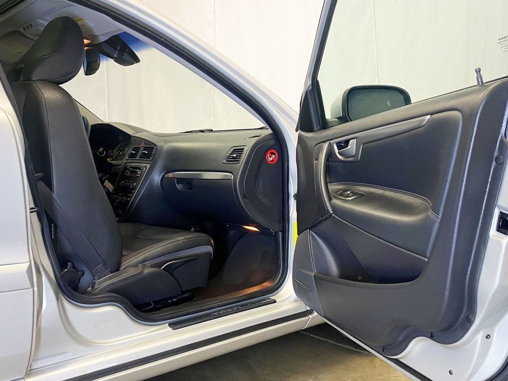 2007 Volvo V70 4dr Wagon 2.4L Automatic FWD w/Snrf - 22892478 - 35