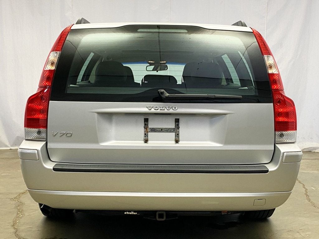 2007 Volvo V70 4dr Wagon 2.4L Automatic FWD w/Snrf - 22892478 - 3