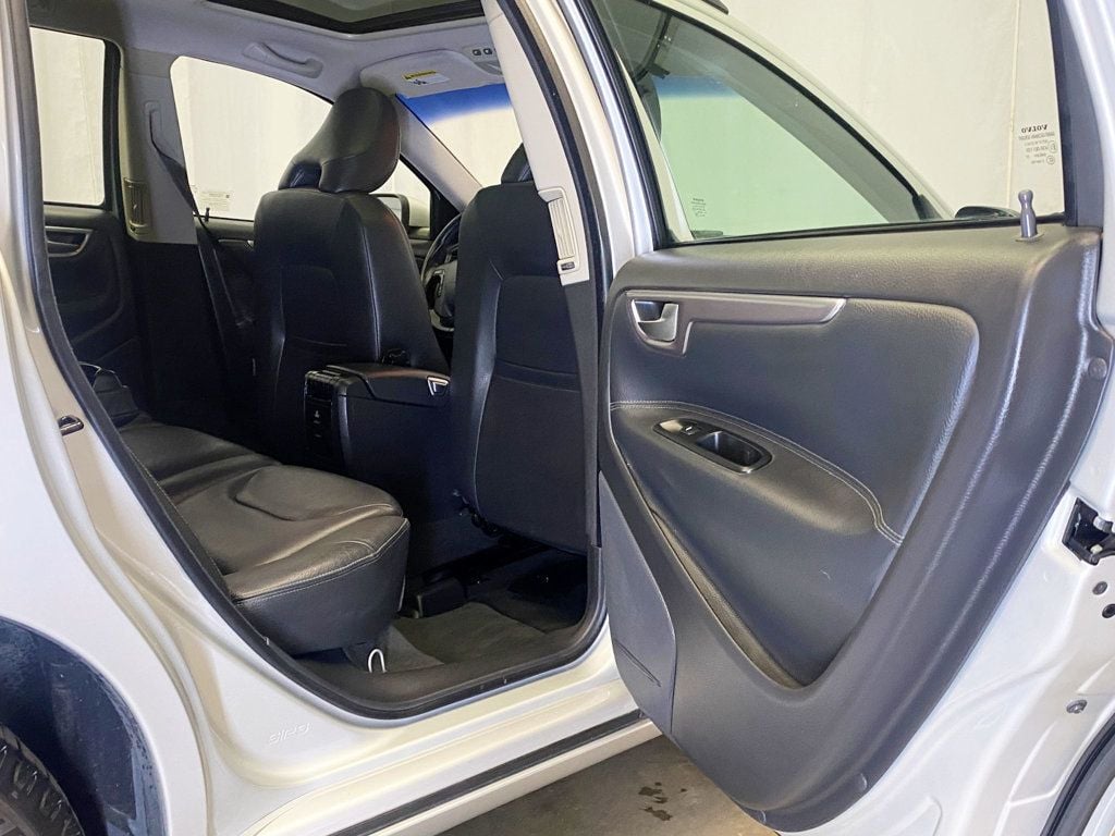 2007 Volvo V70 4dr Wagon 2.4L Automatic FWD w/Snrf - 22892478 - 40