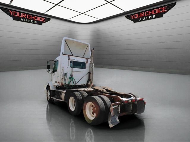 2007 Volvo VNM 6X4 2dr Conventional New Generation - 22929897 - 4