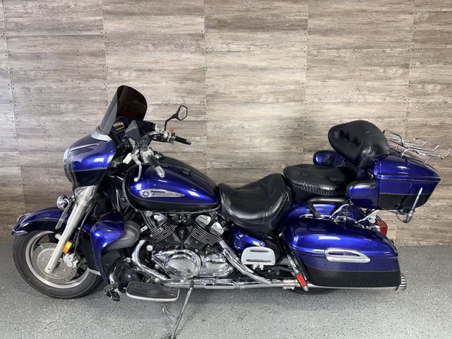 2007 Yamaha Royal Star Venture Midnight SUPER CLEAN! - 23098680 - 10