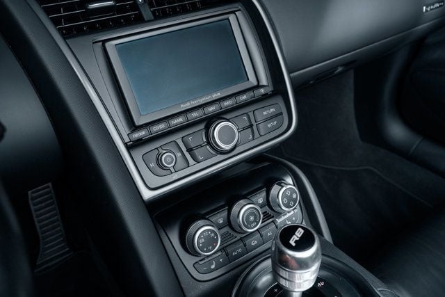 2008 Audi R8 Coupe Quattro photo 9