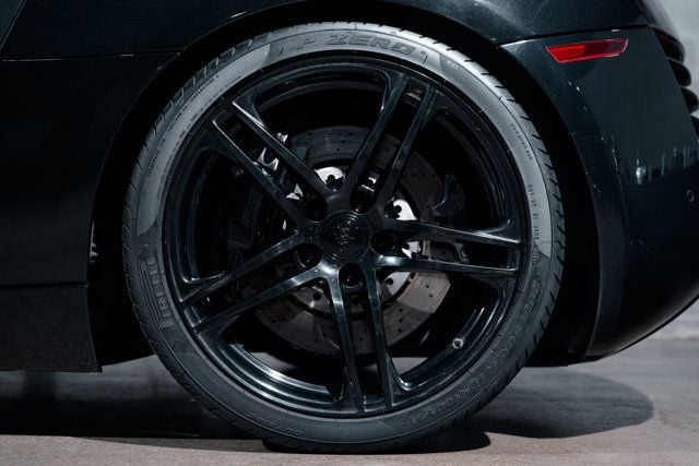 2008 Audi R8 Coupe Quattro photo 35