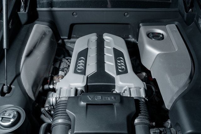 2008 Audi R8 Coupe Quattro photo 39