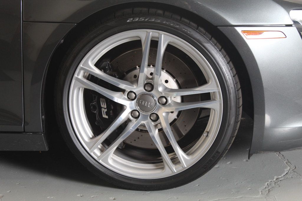 2008 Audi R8 Coupe photo 17
