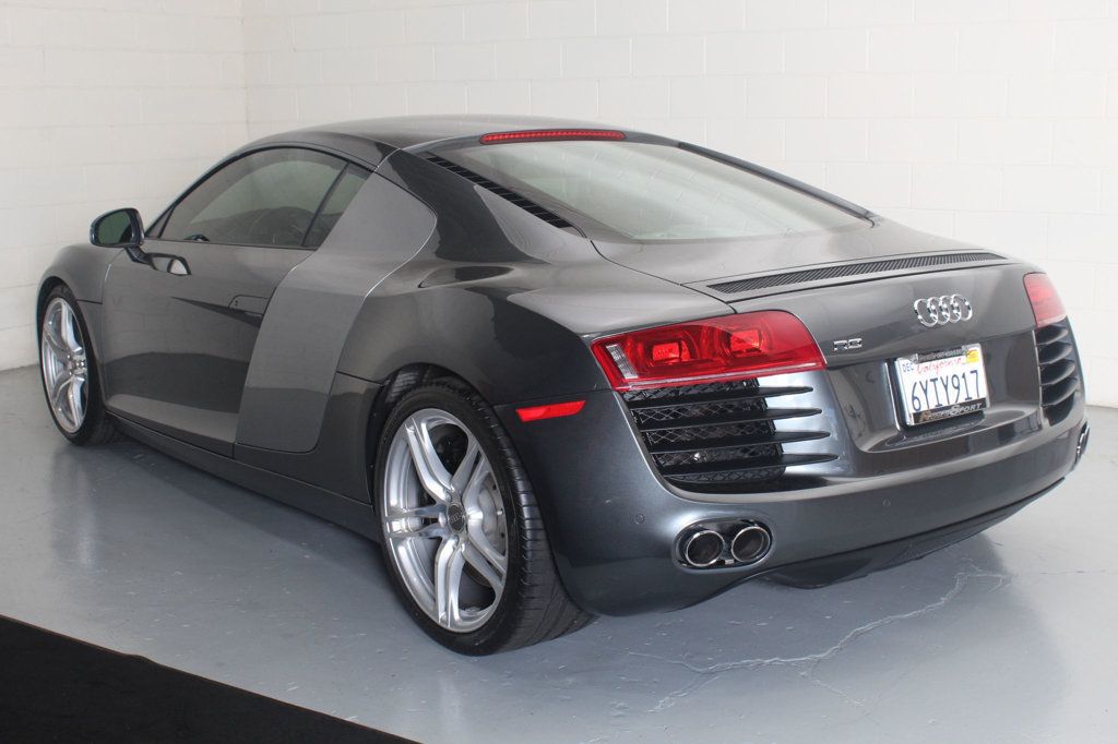 2008 Audi R8 Coupe photo 2