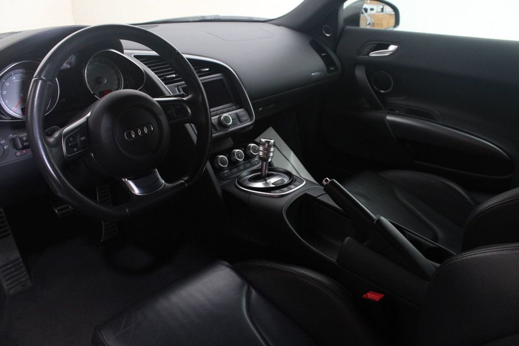 2008 Audi R8 Coupe photo 5