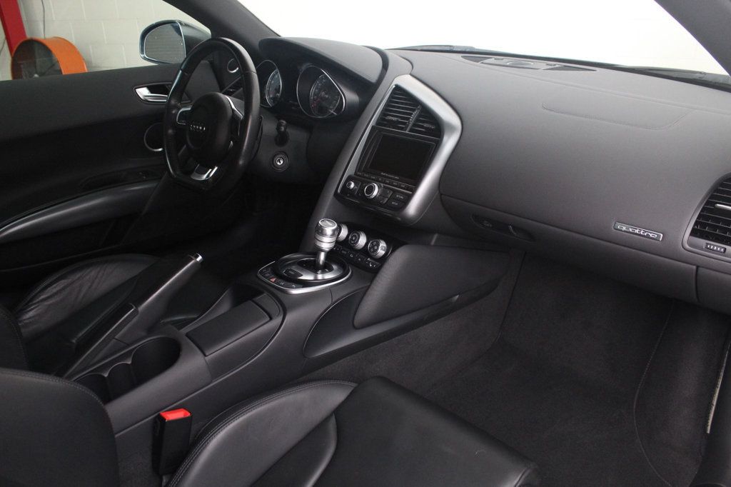 2008 Audi R8 Coupe photo 6