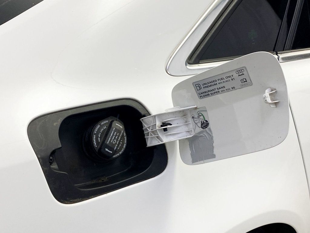 2008 Audi S8 4dr Sedan - 22921666 - 17