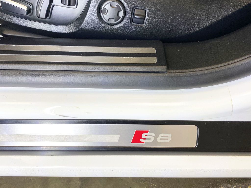 2008 Audi S8 4dr Sedan - 22921666 - 26