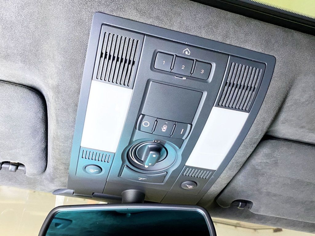 2008 Audi S8 4dr Sedan - 22921666 - 48