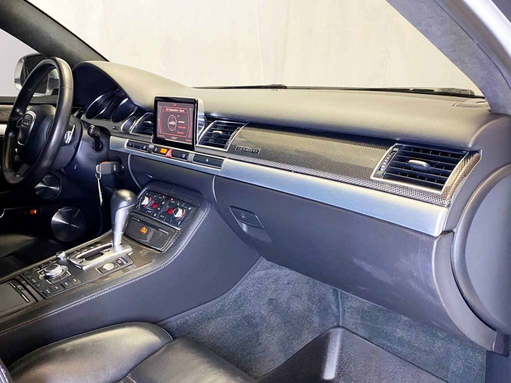 2008 Audi S8 4dr Sedan - 22921666 - 56