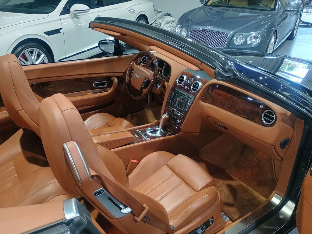 2008 Bentley Continental GT 2dr Convertible Clean Carfax - 22970666 - 29