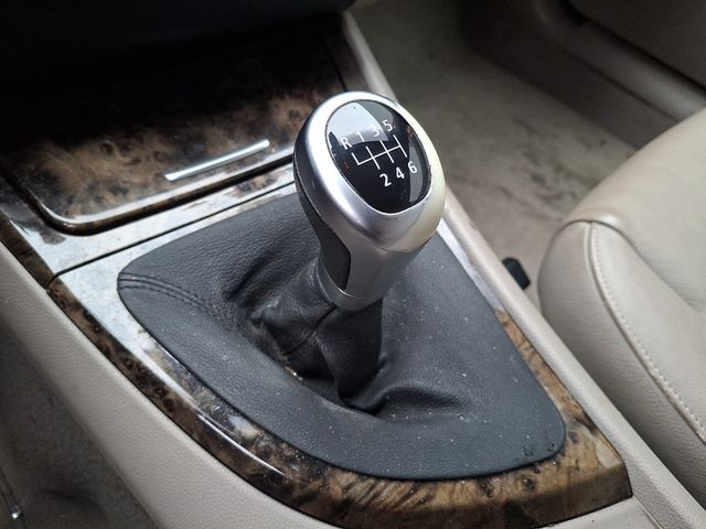 2008 BMW 1 Series 135i - 22985551 - 12