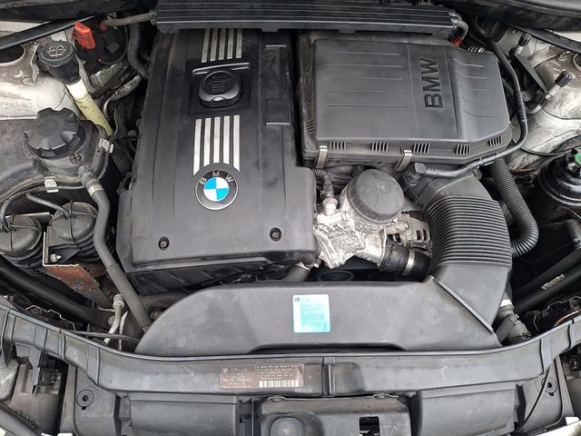 2008 BMW 1 Series 135i - 22985551 - 26