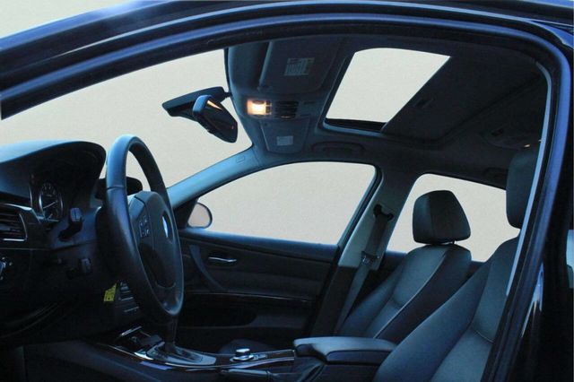 2008 BMW 3 Series 328xi - 22993346 - 10