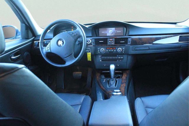 2008 BMW 3 Series 328xi - 22993346 - 7