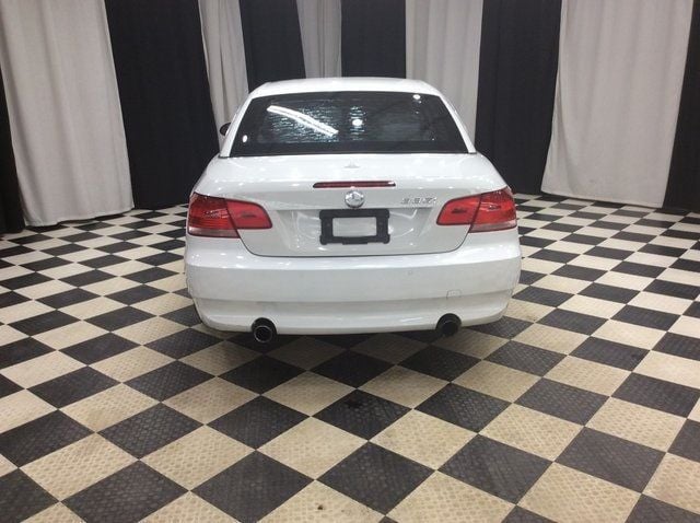 2008 BMW 3 Series 335i - 22763873 - 4