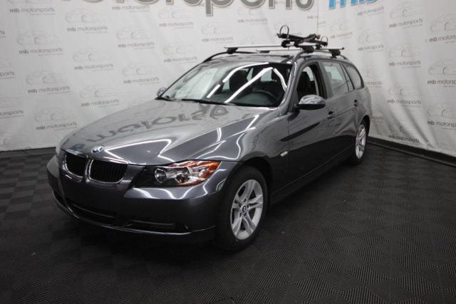 Used 2008 BMW 3 Series 328xi with VIN WBAVT73548FZ38148 for sale in Riverhead, NY