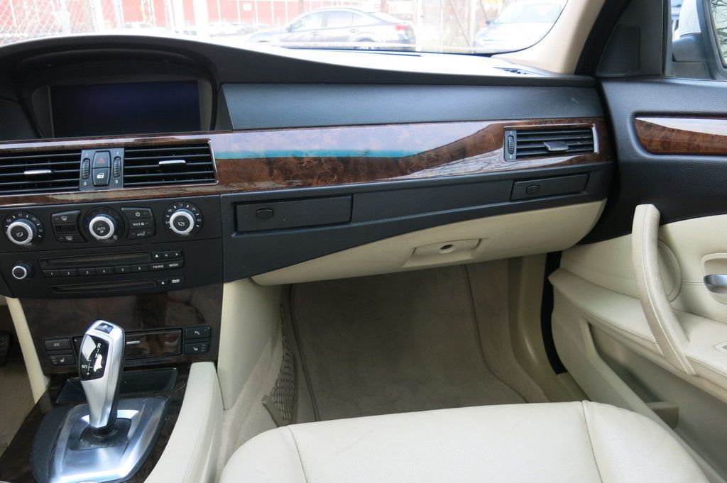 2008 BMW 5 Series 528xi - 22714557 - 20