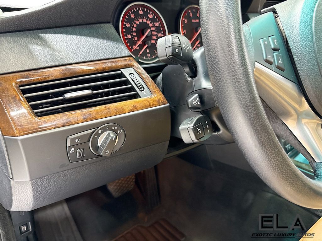 2008 BMW 5 Series 550i - 22979819 - 10