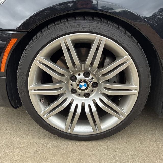 2008 BMW 5 Series 550i - 22979819 - 11