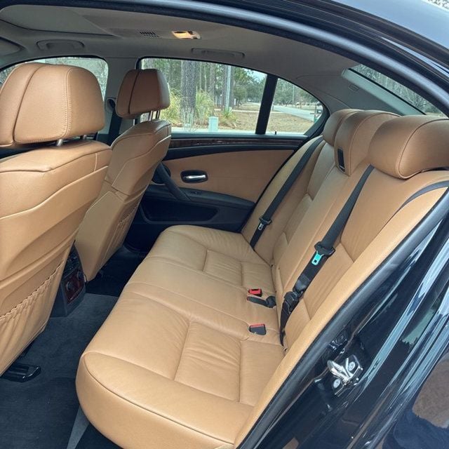 2008 BMW 5 Series 550i - 22979819 - 12