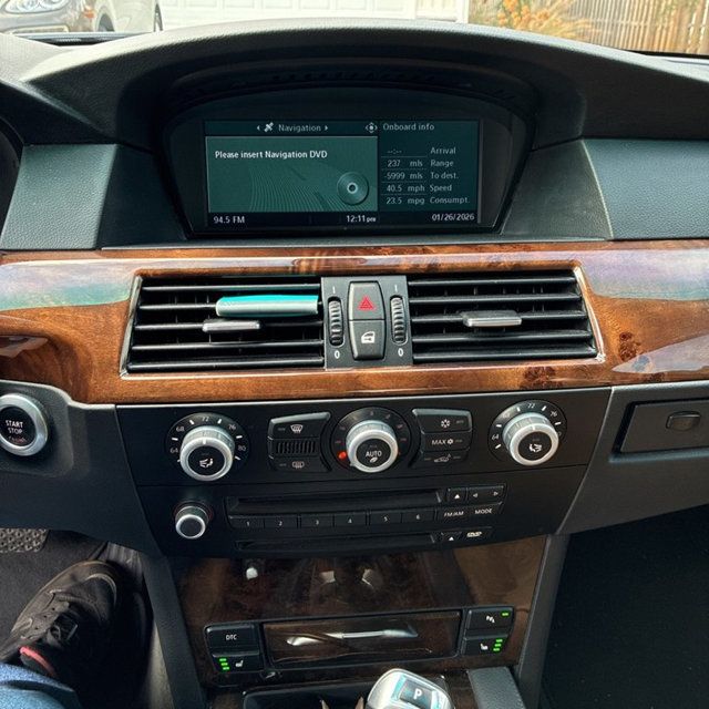 2008 BMW 5 Series 550i - 22979819 - 14