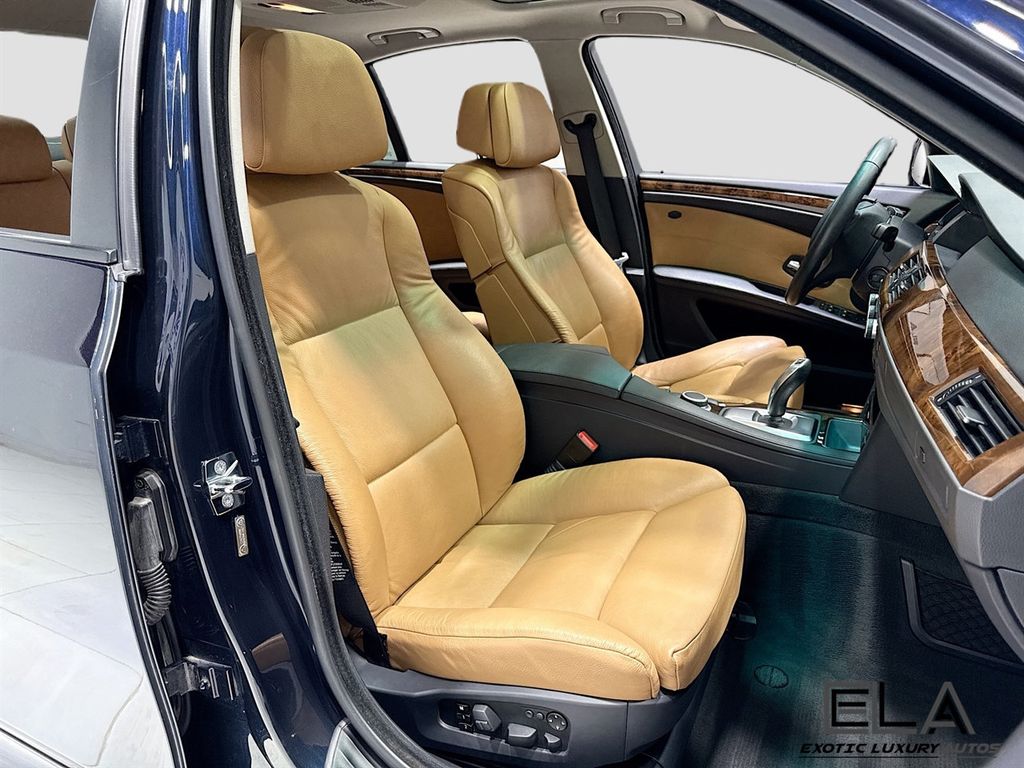 2008 BMW 5 Series 550i - 22979819 - 28