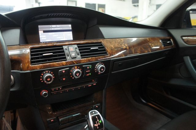 2008 BMW 5 Series Sport Package, Great Shape, COMFORT ACCESS SYSTEM! - 22945564 - 32