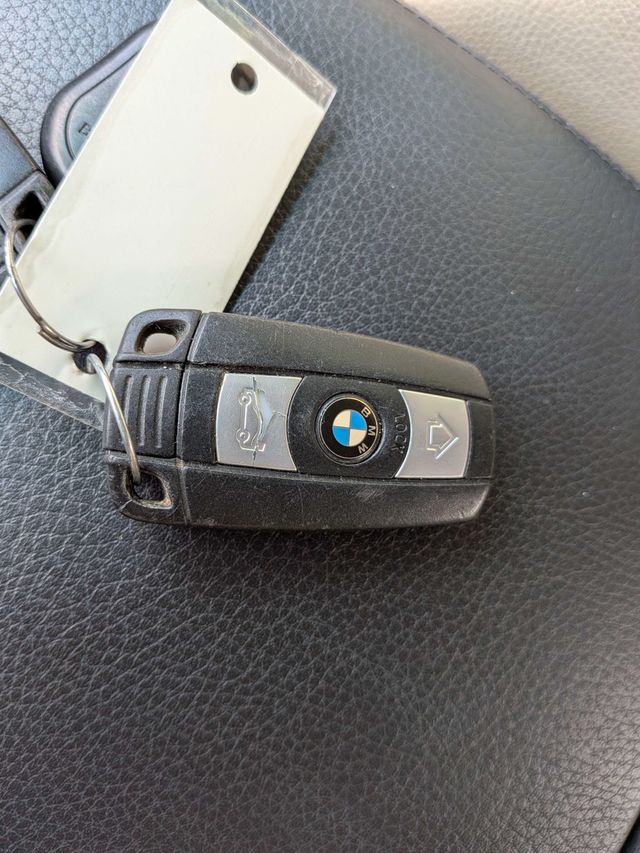 2008 BMW 6 Series 650i - 23070990 - 27
