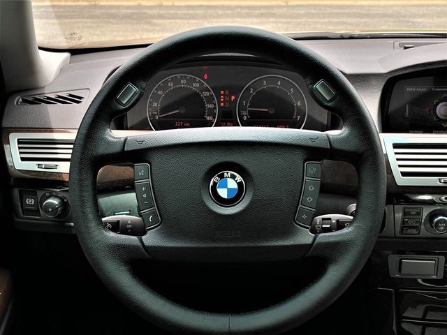 2008 BMW 7 Series 750Li 4dr Sedan - 21442429 - 32