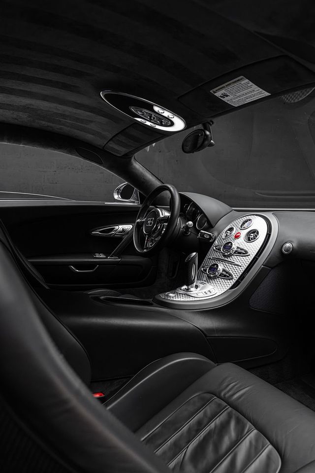2008 Bugatti Veyron  - 23069704 - 23