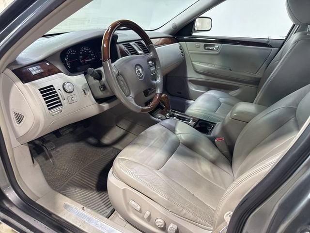 2008 Cadillac DTS Base Trim - 23007932 - 22