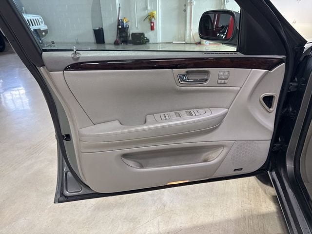 2008 Cadillac DTS Base Trim - 23007932 - 25