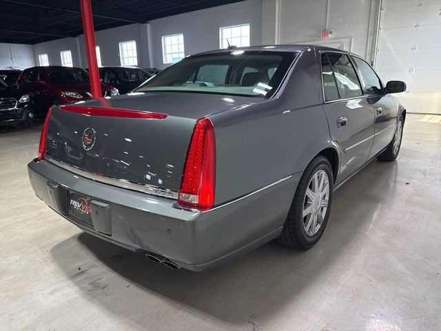 2008 Cadillac DTS Base Trim - 23007932 - 6