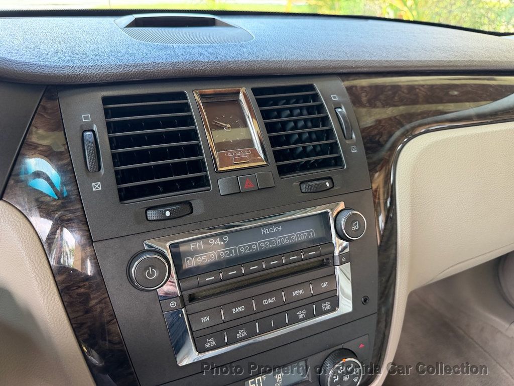 2008 Cadillac DTS Deville Touring Sedan Luxury Collection - 23075042 - 37