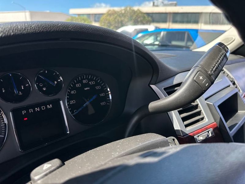 2008 Cadillac Escalade 2WD 4dr - 22932792 - 18