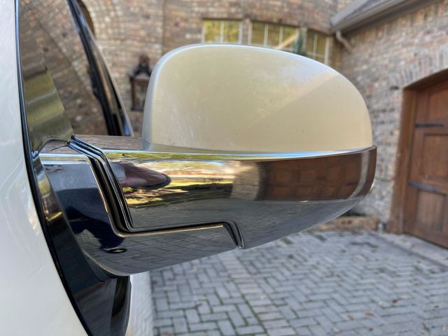 2008 Cadillac Escalade AWD 4dr - 20665414 - 23