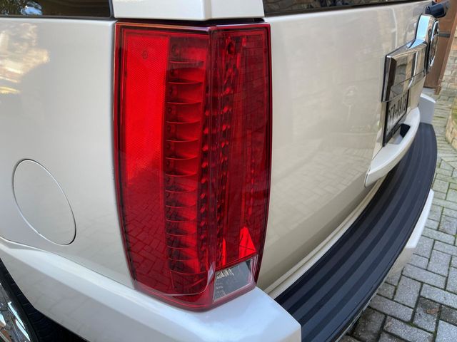 2008 Cadillac Escalade AWD 4dr - 20665414 - 38