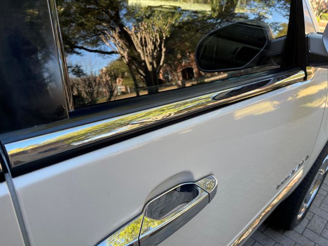 2008 Cadillac Escalade AWD 4dr - 20665414 - 8