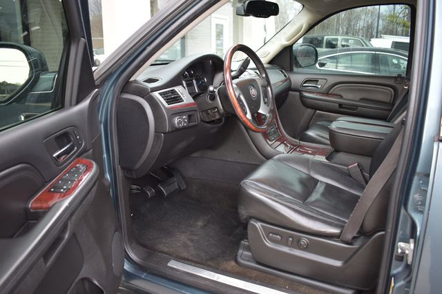 2008 Cadillac Escalade ESV AWD 4dr - 22963457 - 13