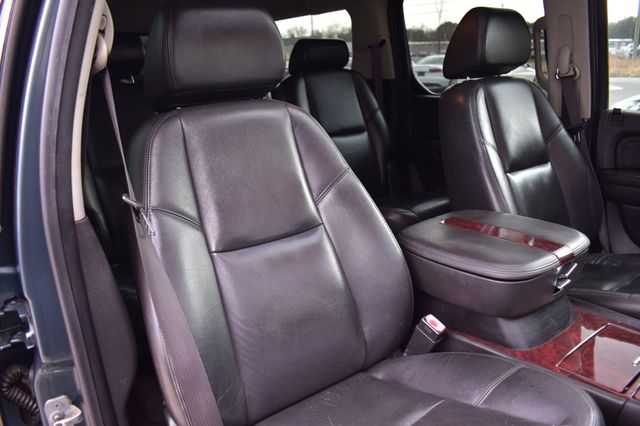 2008 Cadillac Escalade ESV AWD 4dr - 22963457 - 15