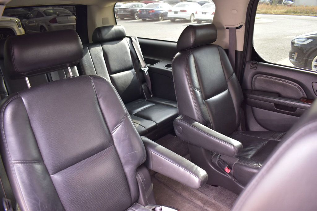 2008 Cadillac Escalade ESV AWD 4dr - 22963457 - 18