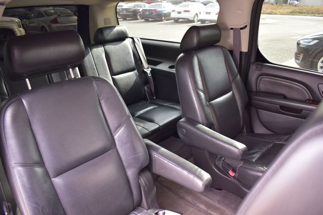 2008 Cadillac Escalade ESV AWD 4dr - 22963457 - 18