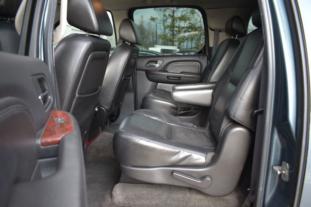 2008 Cadillac Escalade ESV AWD 4dr - 22963457 - 20