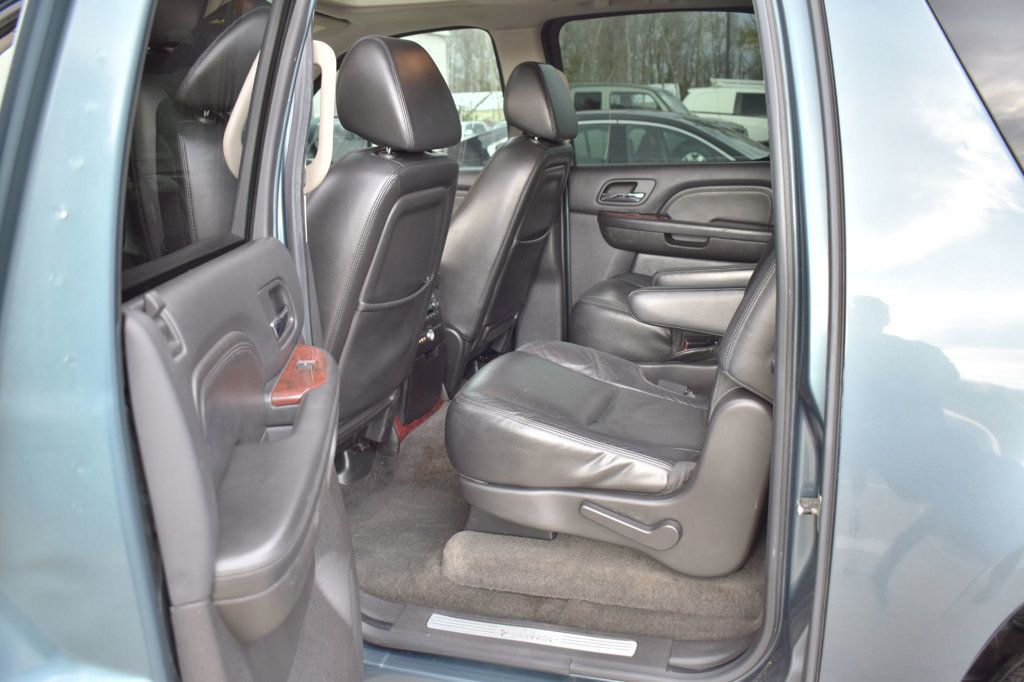 2008 Cadillac Escalade ESV AWD 4dr - 22963457 - 23