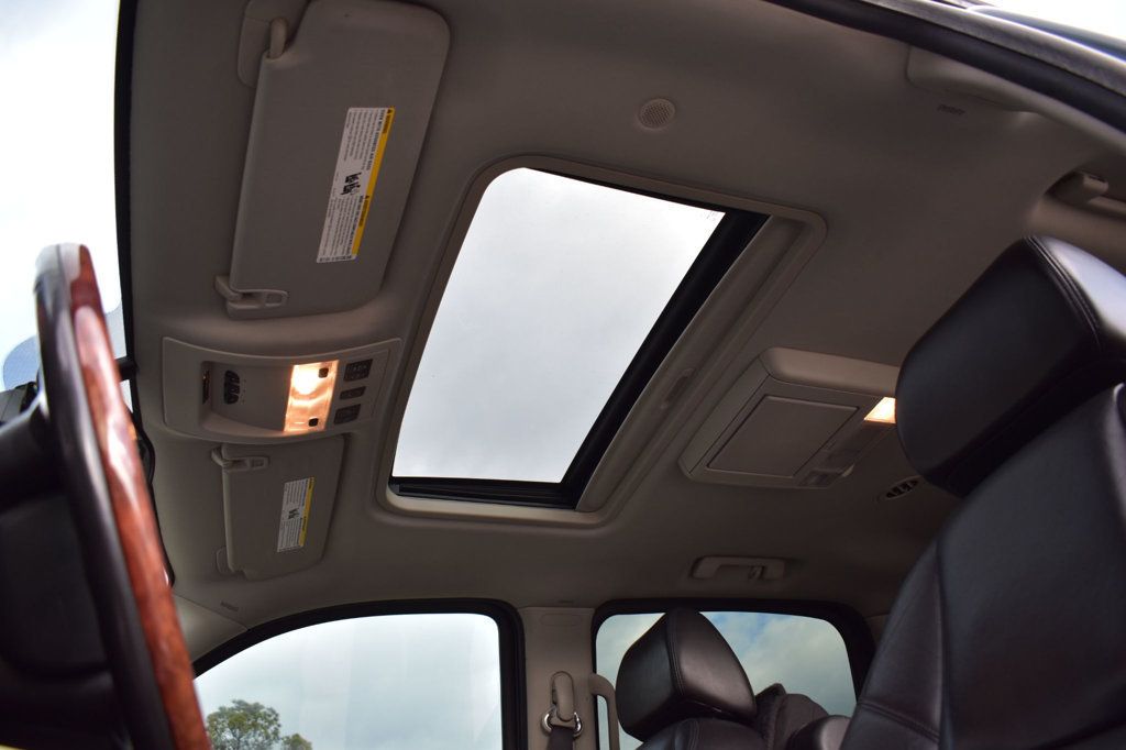 2008 Cadillac Escalade ESV AWD 4dr - 22963457 - 26