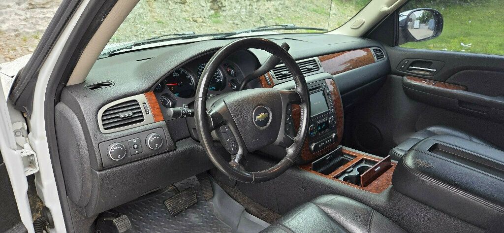 2008 Chevrolet Avalanche 4WD Crew Cab 130" LT w/2LT - 23022963 - 9